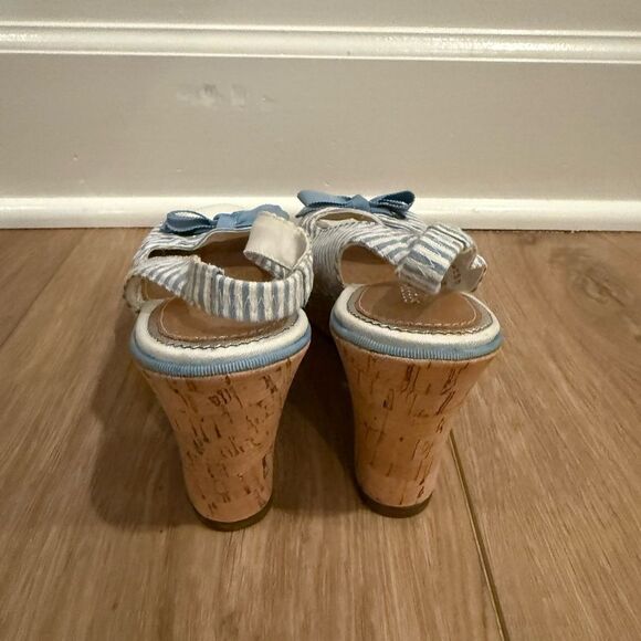 Sperry Blue and White Nautical Wedge Sandals with bows - Picture 4 of 5